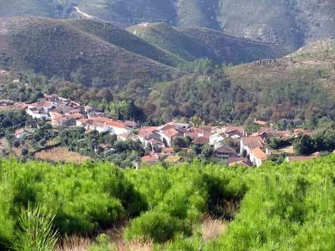 Parada de Monteiros — arruamento